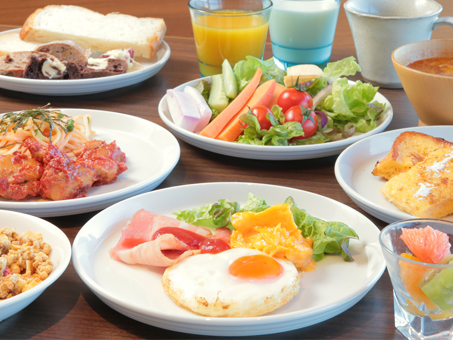 7 Days Advanced - Breakfast Included