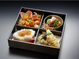 ホテルはつはなお夜食弁当